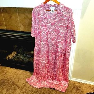 🆕️ NATIONAL Pink Paisley Button Down Maxi Dress